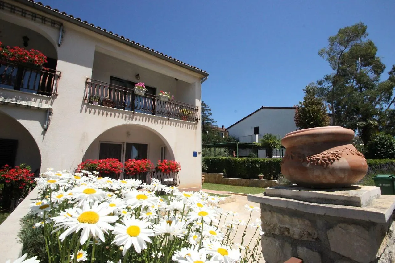Apartments Ernesta Porec