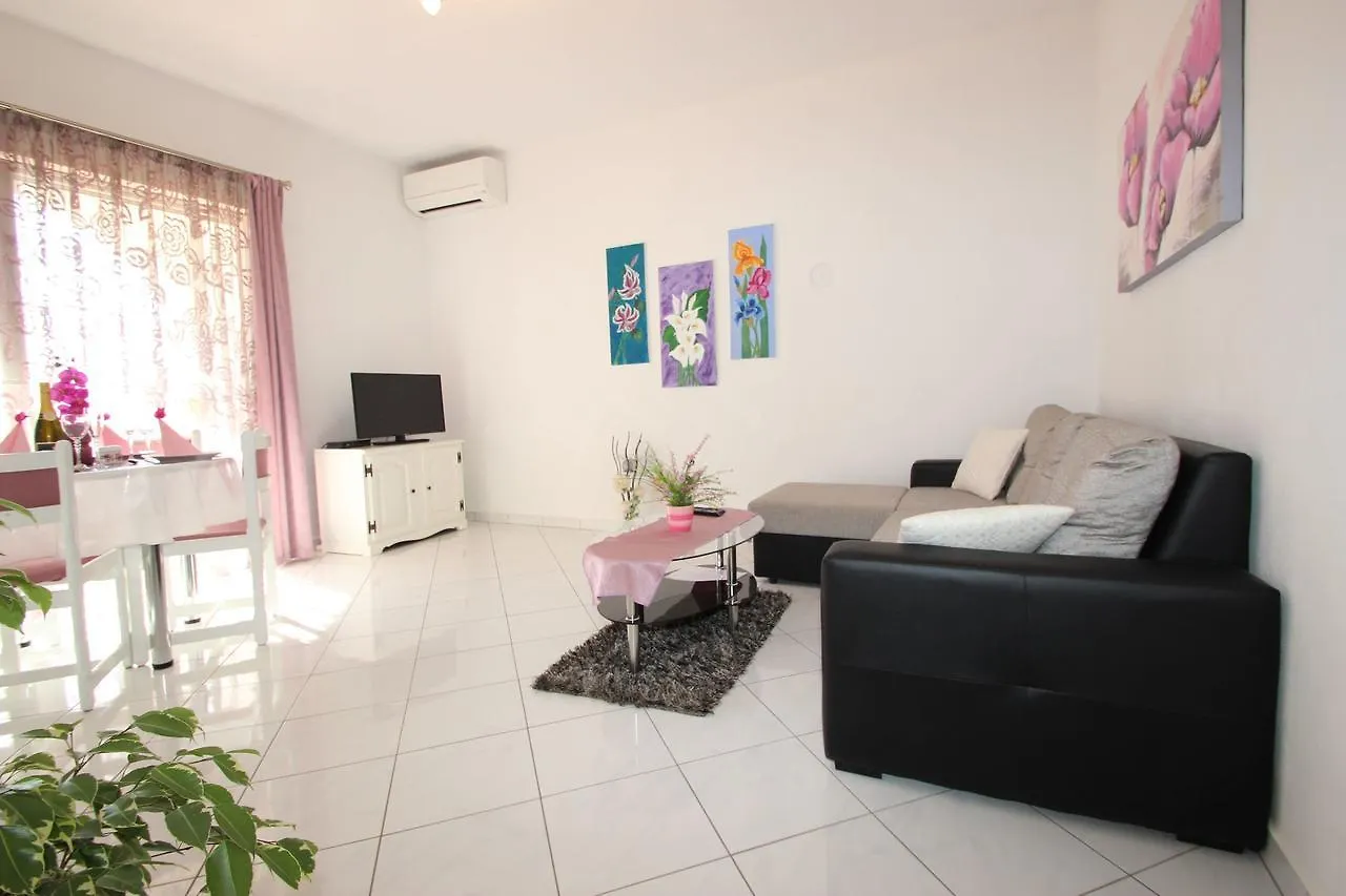 Apartments Ernesta Porec
